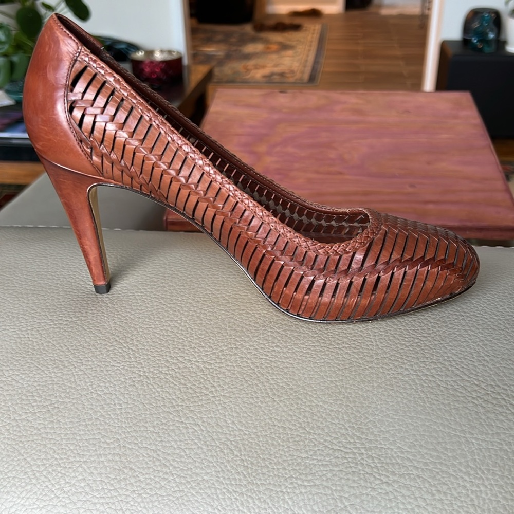 Cole Haan w/Nike Air sole Leather Pump 8
